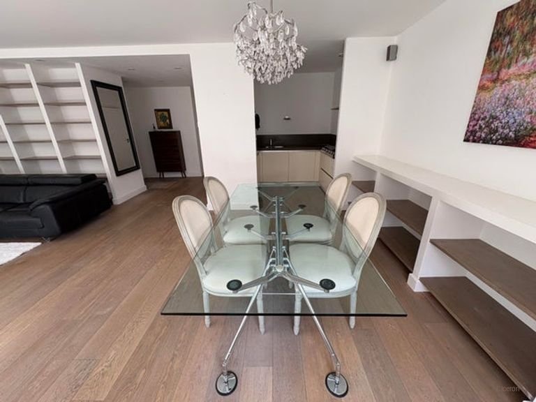 2-slaapkamerappartement in hart Den Haag - Afbeelding 1