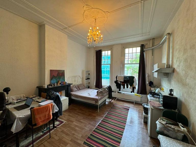 Kamer van 27 m2 met dakterras - Afbeelding 2