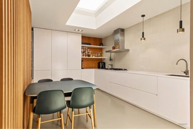 250 m² gezinshuis met 6 slaapkamers - Afbeelding 11
