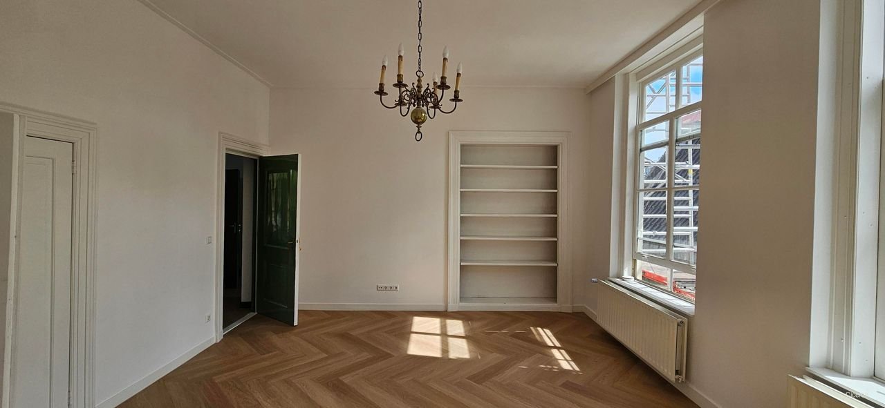 Licht 2-kamerappartement aan gracht - Afbeelding 16