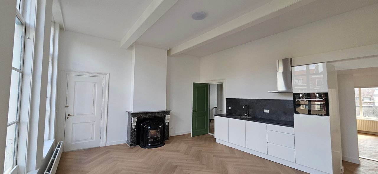 Licht 2-kamerappartement aan gracht - Afbeelding 6