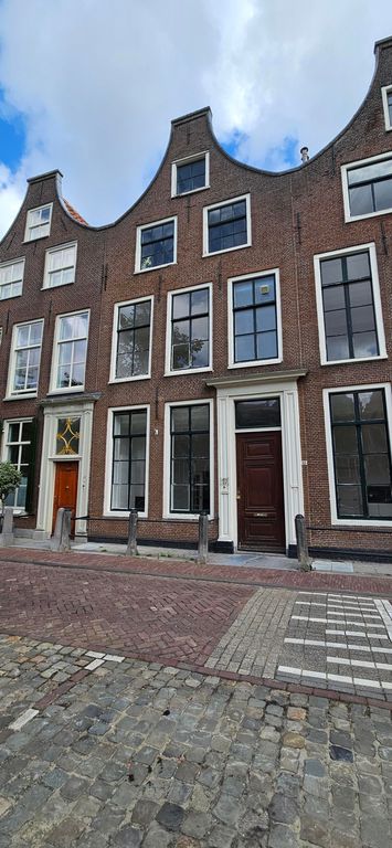 Licht 2-kamerappartement aan gracht - Afbeelding 19