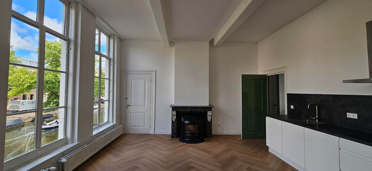 Licht 2-kamerappartement aan gracht - Afbeelding 5
