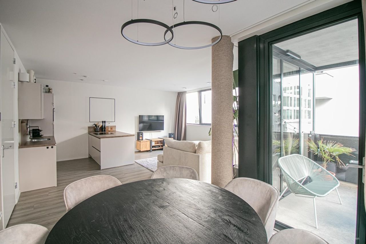 2-slaapkamerappartement met balkon - Afbeelding 3
