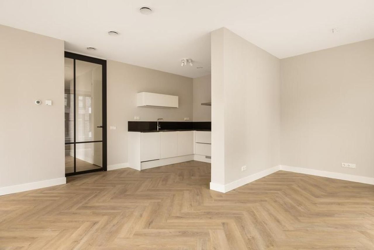 2-slaapkamerappartement met zonnig terras - Afbeelding 12