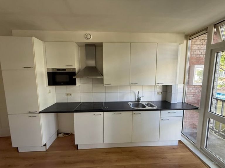 64 m2 met 2 slaapkamers in De Pijp - Afbeelding 4