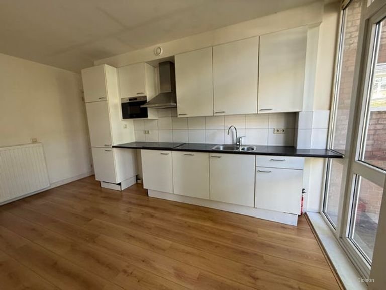 64 m2 met 2 slaapkamers in De Pijp - Afbeelding 3