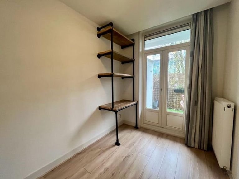 Gemeubileerd 3-kamerappartement met balkon - Afbeelding 6