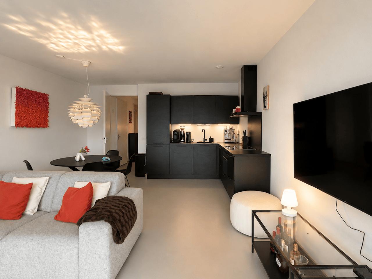 Furnished apartment with balcony by the IJ - Image 1