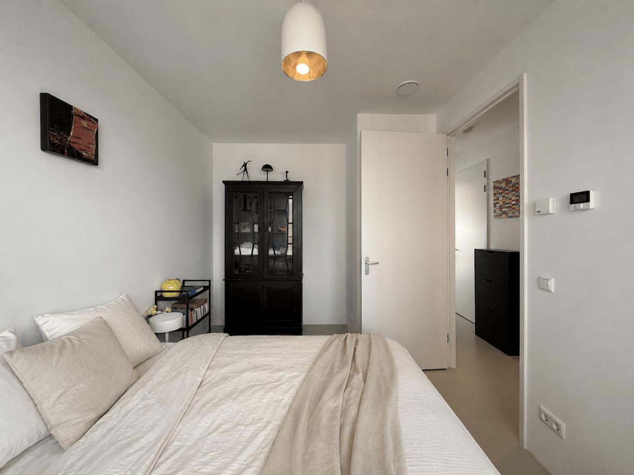 Furnished apartment with balcony by the IJ - Image 10