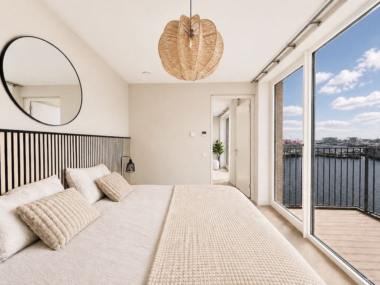 Licht appartement aan het IJ op de NDSM-werf - Afbeelding 7