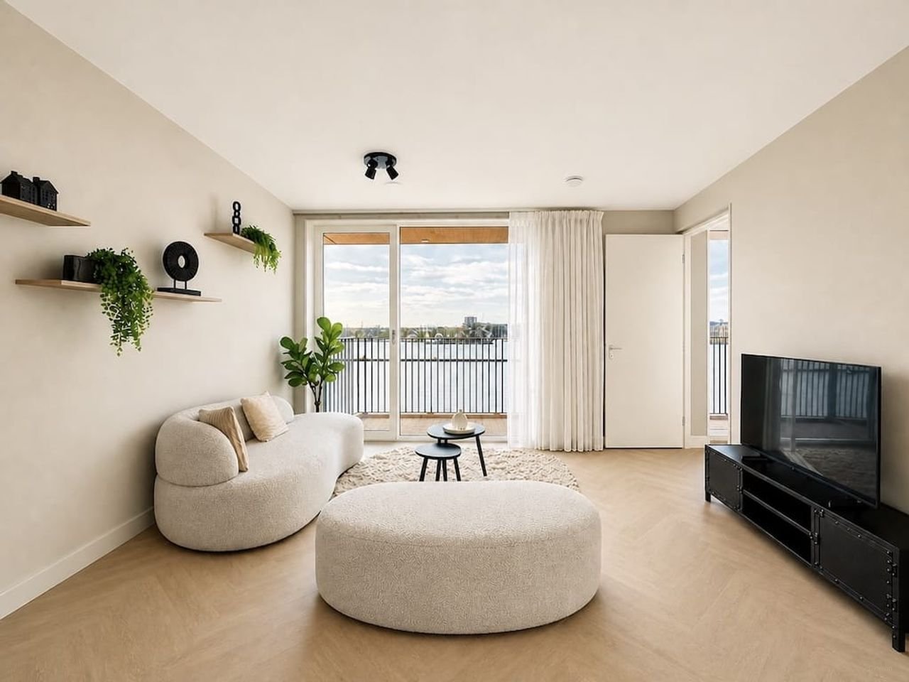 Licht appartement aan het IJ op de NDSM-werf - Afbeelding 1