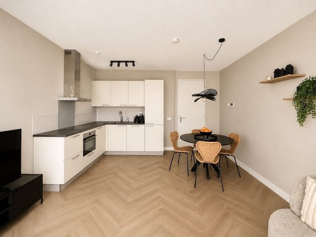 Licht appartement aan het IJ op de NDSM-werf - Afbeelding 4