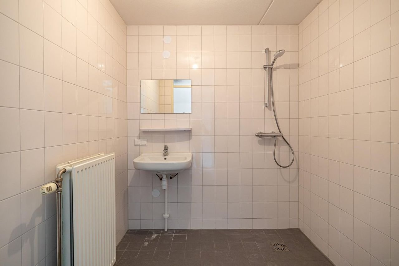 3-slaapkamerappartement met loggia - Afbeelding 14