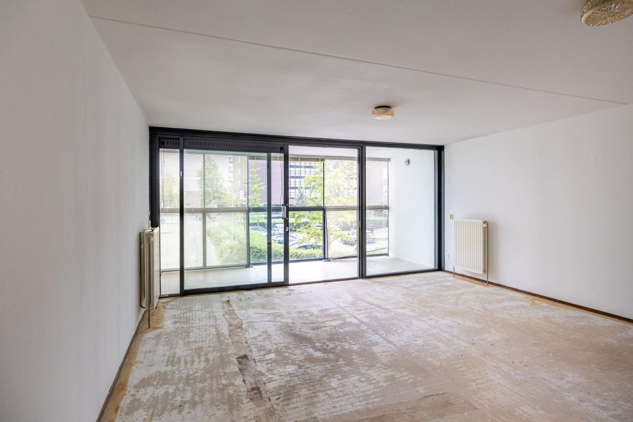 3-slaapkamerappartement met loggia - Afbeelding 3