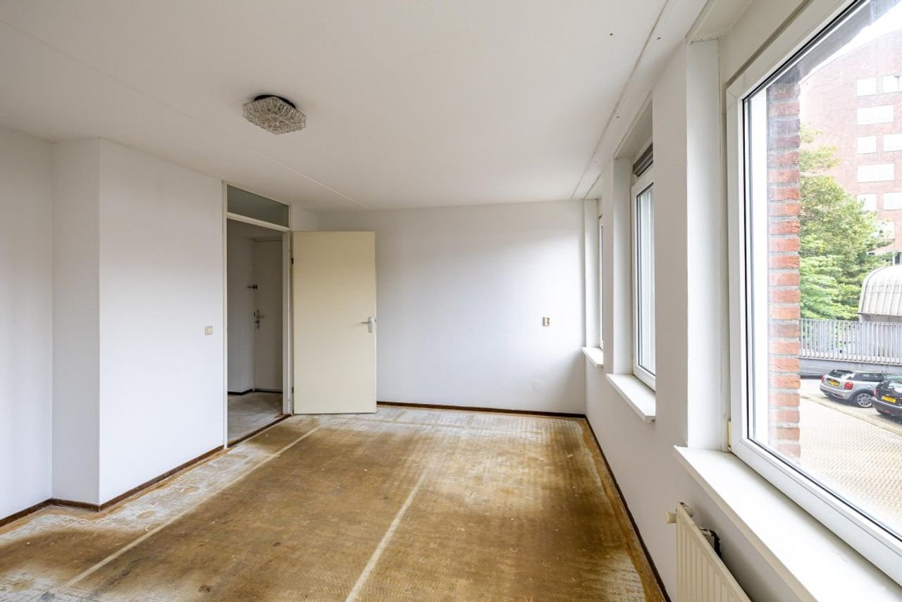 3-slaapkamerappartement met loggia - Afbeelding 11
