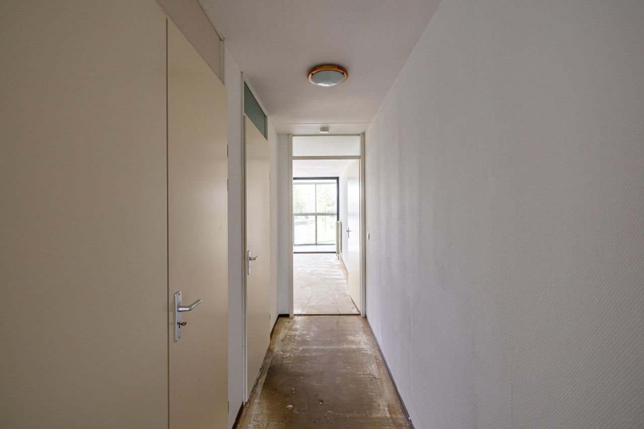 3-slaapkamerappartement met loggia - Afbeelding 8