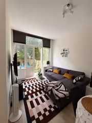 Gemeubileerd 2-kamerappartement in Nieuwe Westen