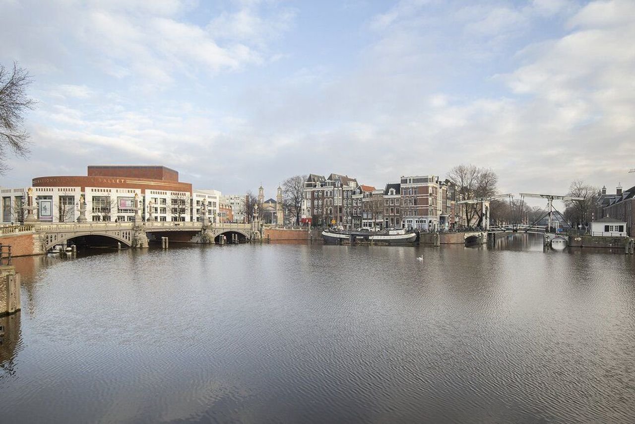 Uitzicht over Amstel vanaf je balkon - Afbeelding 13