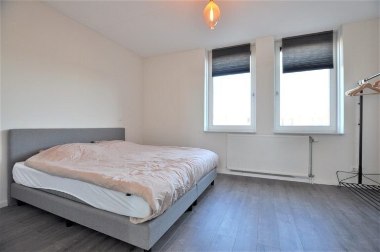 Furnished terraced house with garden in Best - Image 7