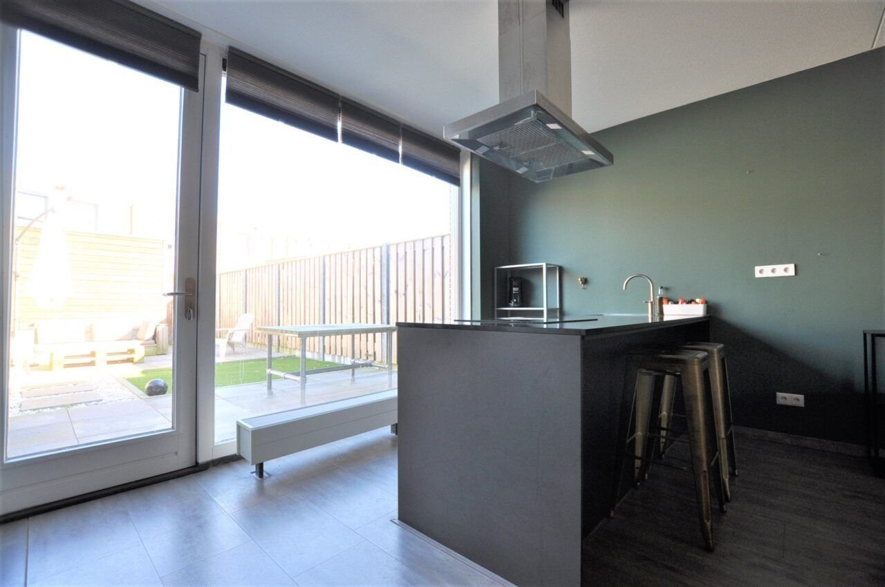 Furnished terraced house with garden in Best - Image 3