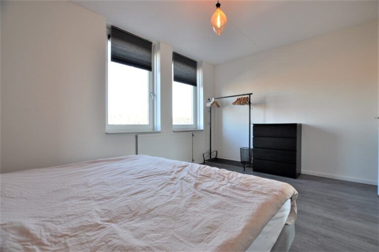 Furnished terraced house with garden in Best - Image 9
