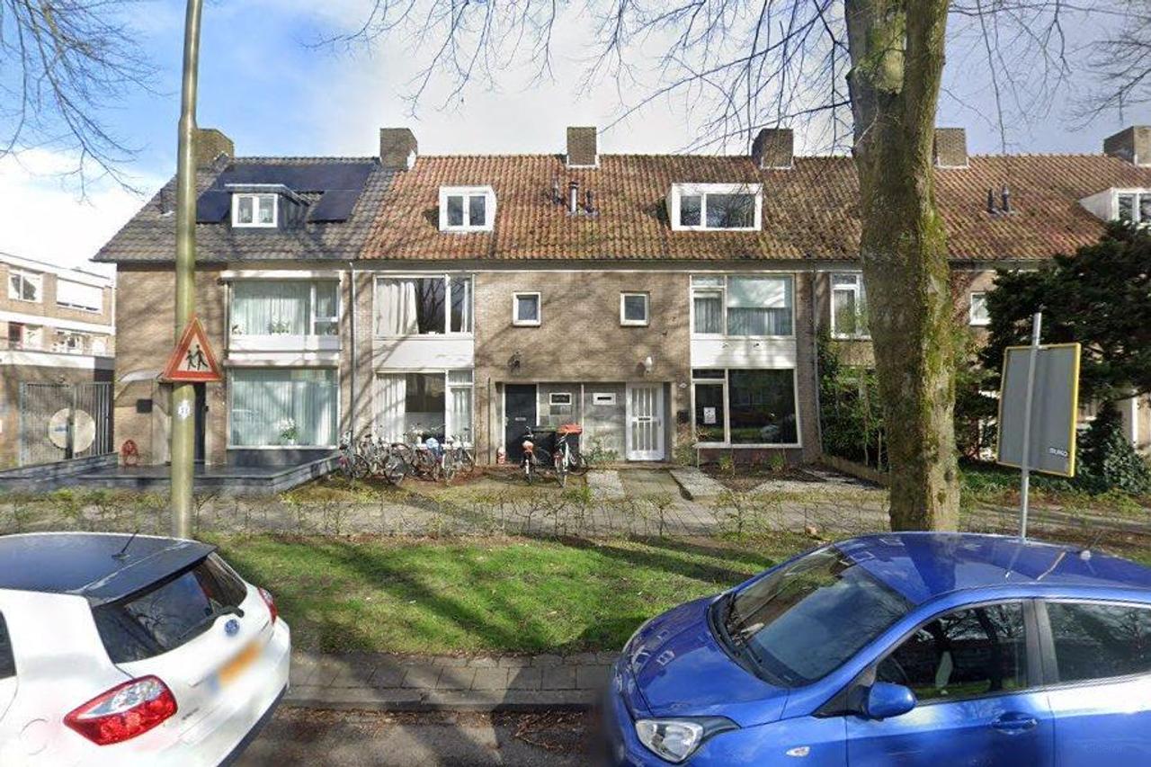 13 m² Room in Tilburg with Shared Kitchen - Image 1