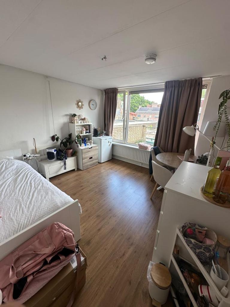 13 m² Room in Tilburg with Shared Kitchen - Image 2