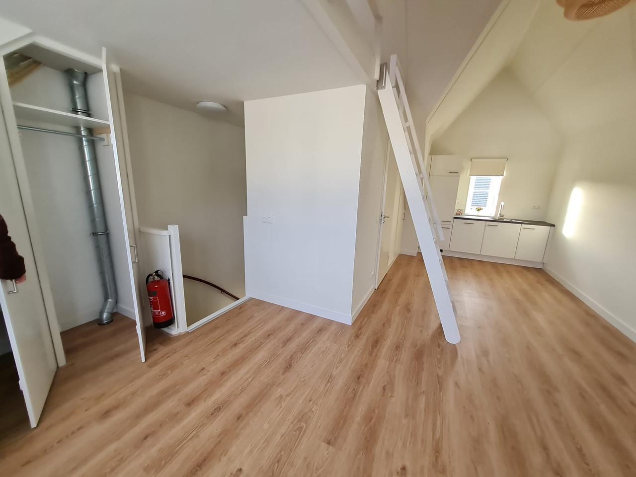 36 m² semi-studio met eigen badkamer - Afbeelding 2