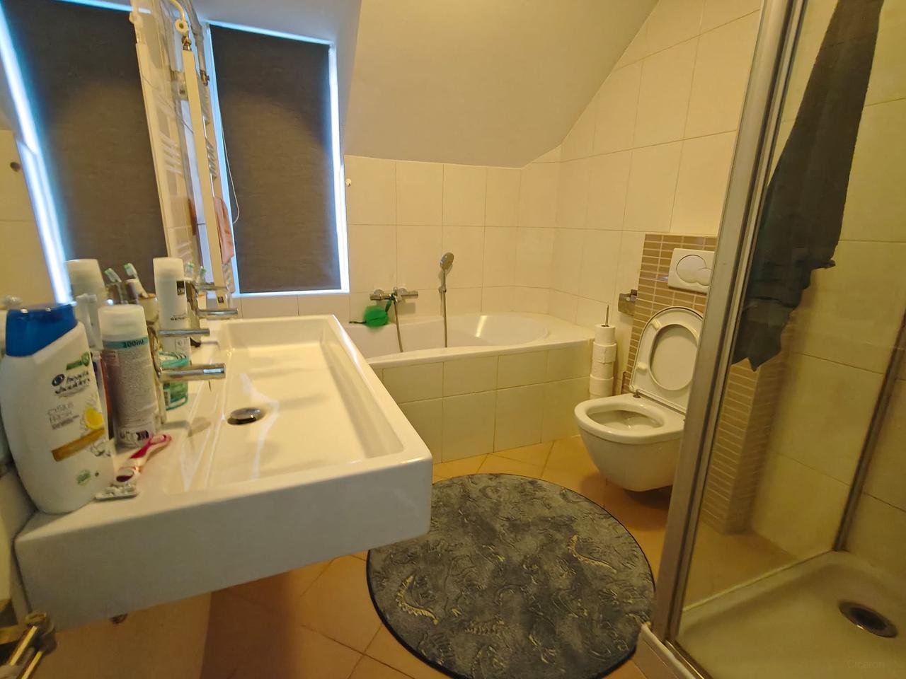 117 m² Family Home with 3 Bedrooms - Image 9