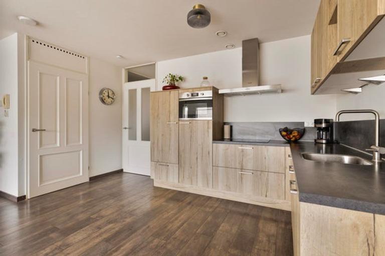 3-kamer appartement in Tilburg met 2 parkeerplaatsen - Afbeelding 7