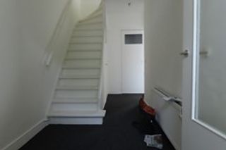 Tussenwoning met tuin en 3 badkamers - Afbeelding 2