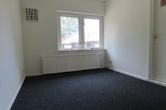 Tussenwoning met tuin en 3 badkamers - Afbeelding 8