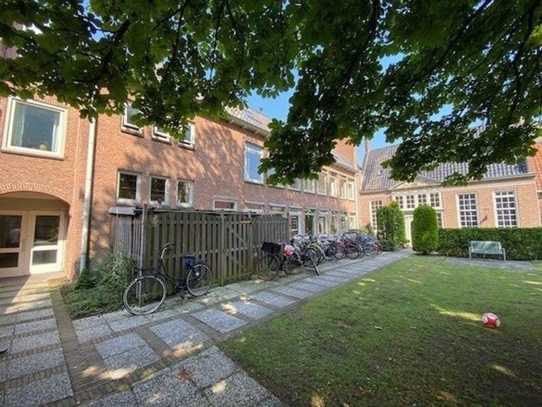 Hofjesappartement in hartje Leiden - Afbeelding 25
