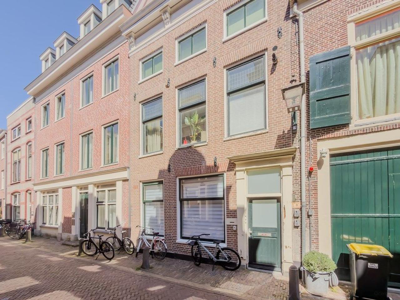 Furnished apartment (75m²) near Haarlem station - Image 1