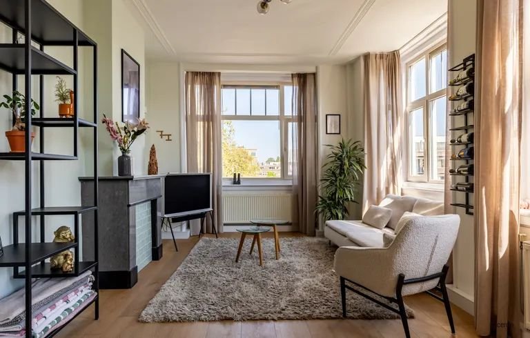 Gemeubileerd 4-slaapkamerappartement in Blijdorp - Afbeelding 8