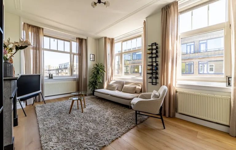 Gemeubileerd 4-slaapkamerappartement in Blijdorp - Afbeelding 7