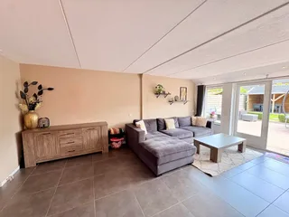 Furnished 4-bedroom house with garden