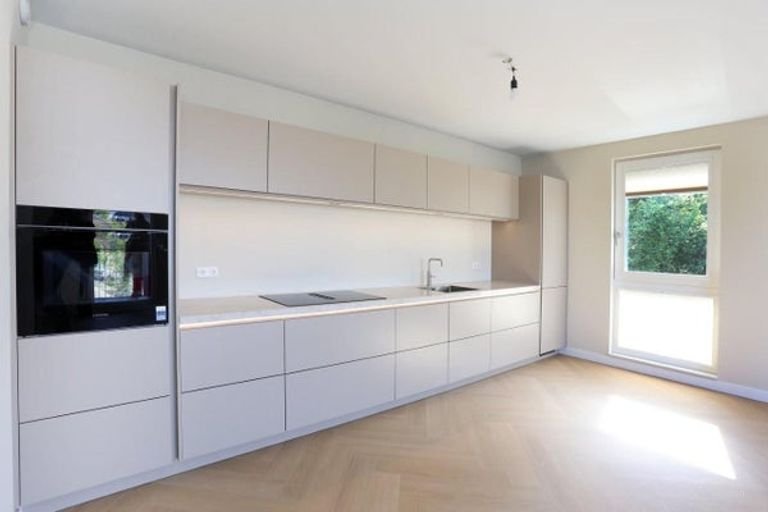 Corner apartment with 3 bedrooms - Image 8