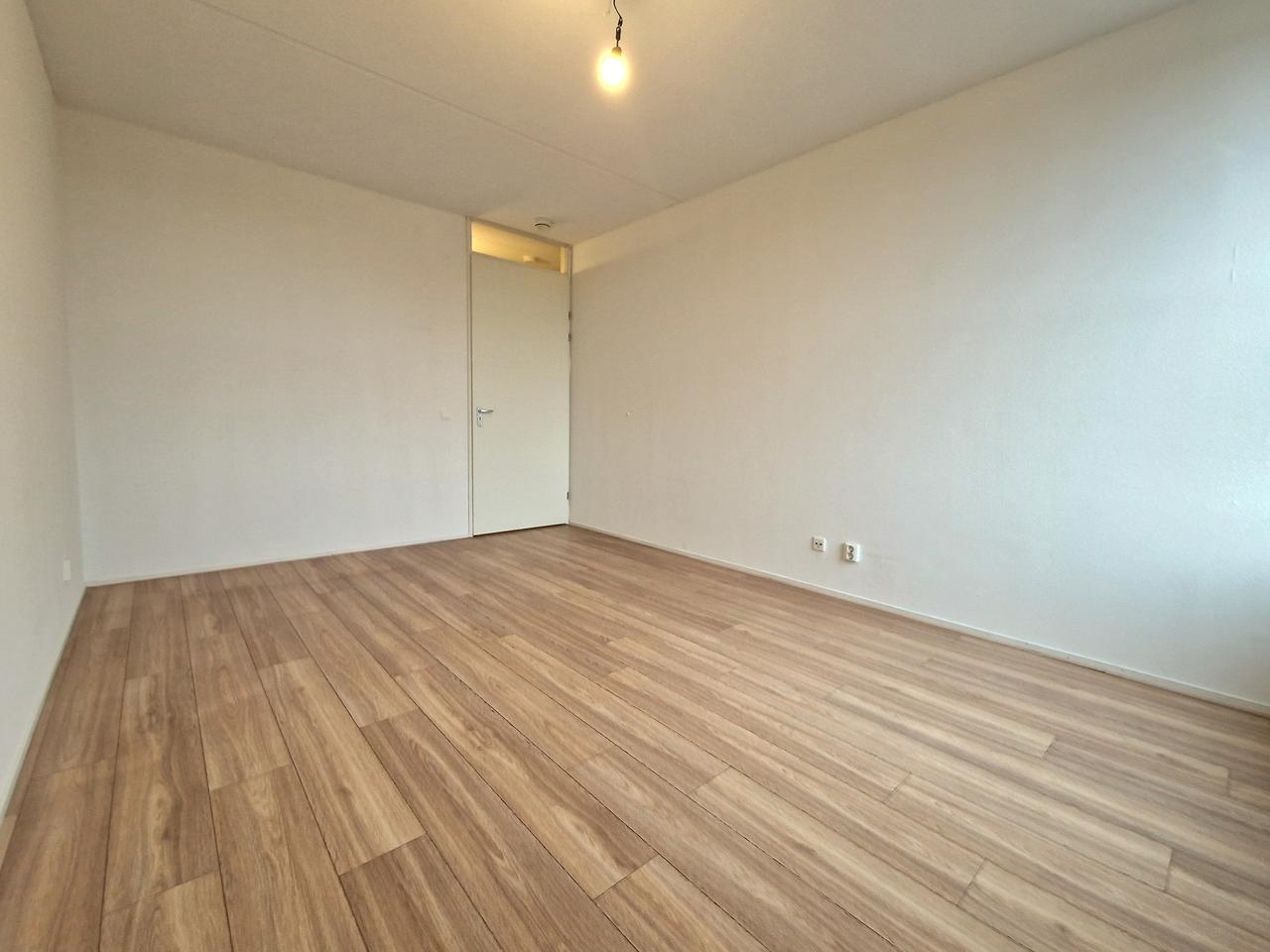 86 m² apartment with loggia in Rijswijk - Image 19