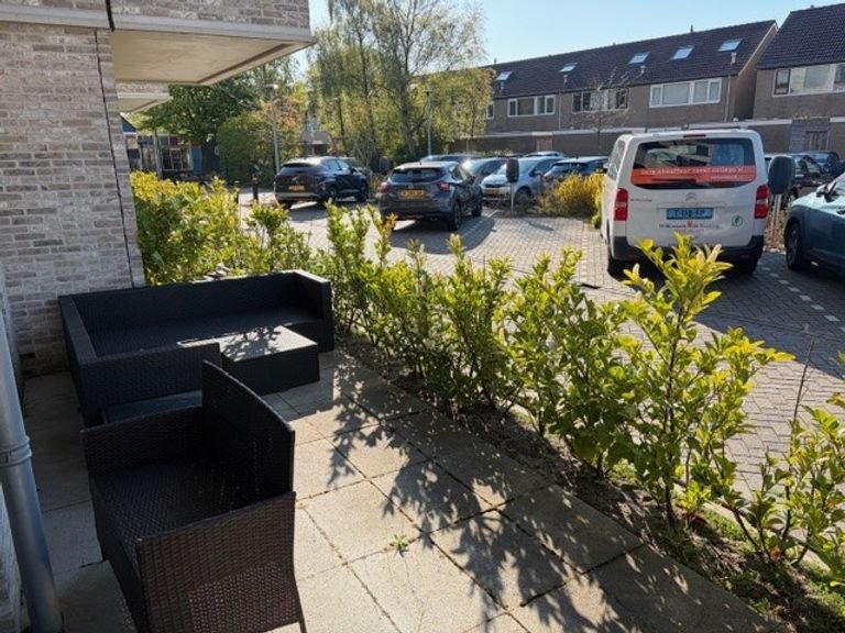 Apartment with Terrace in Huiswaard - Image 4