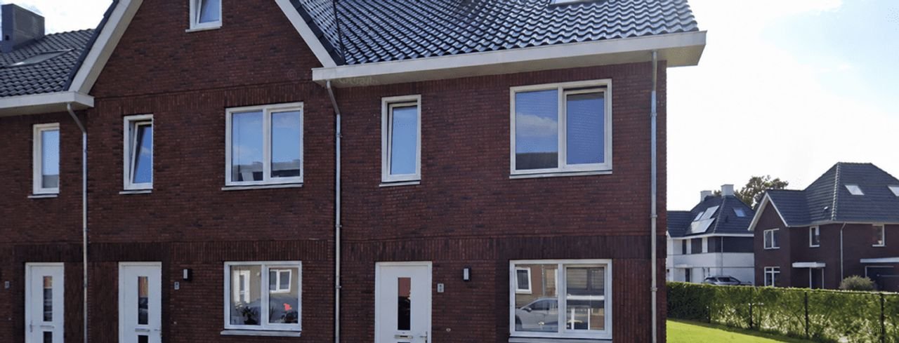 Gas-free corner house with 4 bedrooms - Image 1