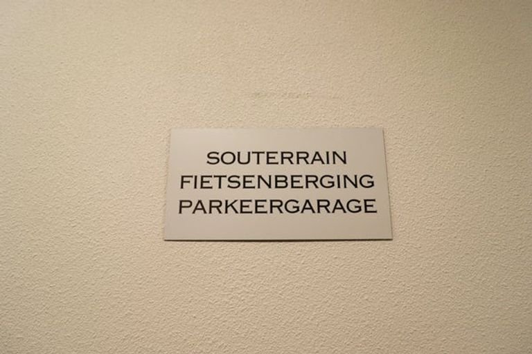 Licht 2-slaapkamerappartement met parkeerplek - Afbeelding 16