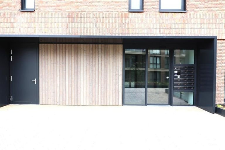 Licht 2-slaapkamerappartement met parkeerplek - Afbeelding 15
