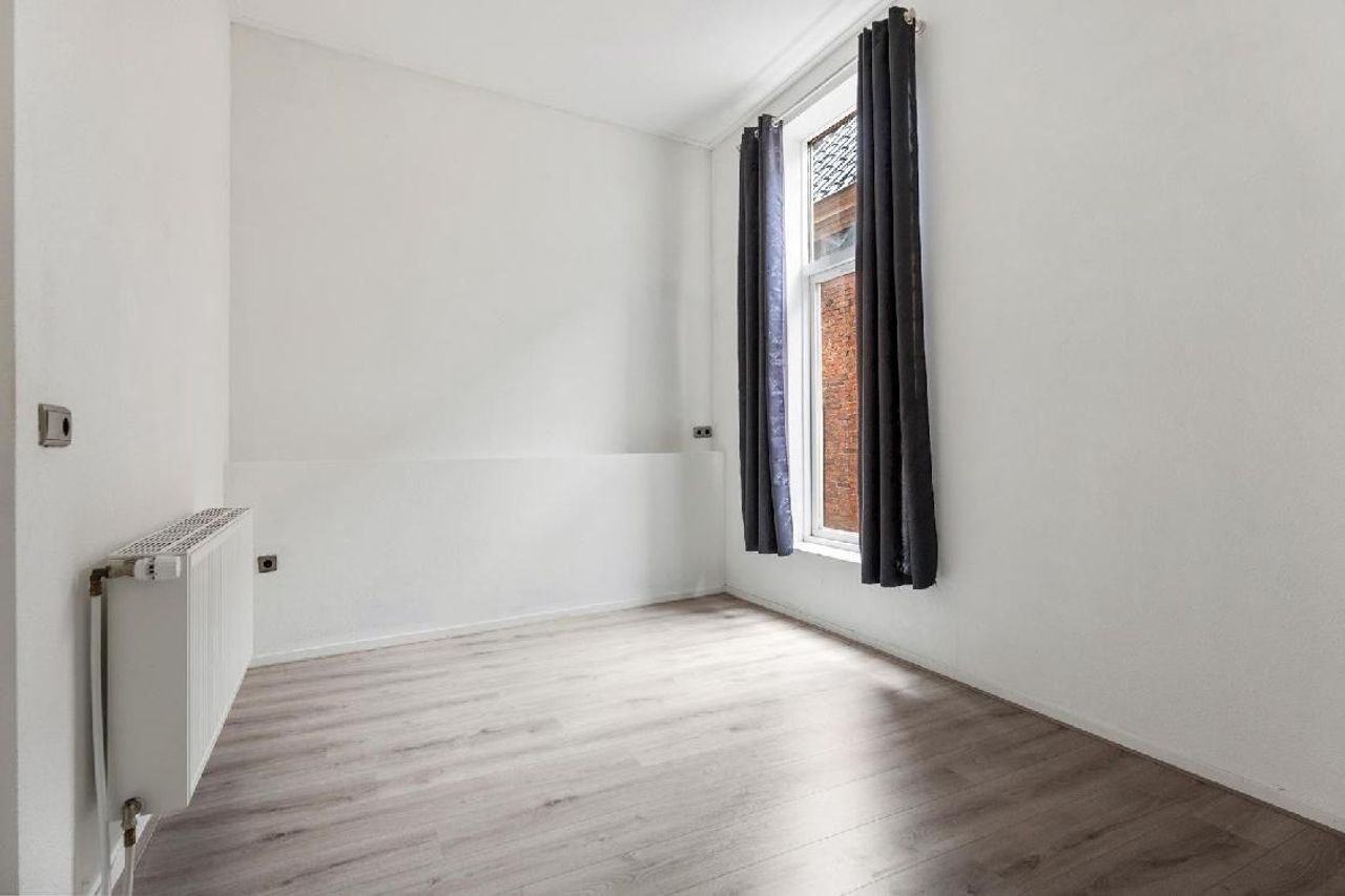2-Bedroom Apartment on Oosterdiep - Image 8