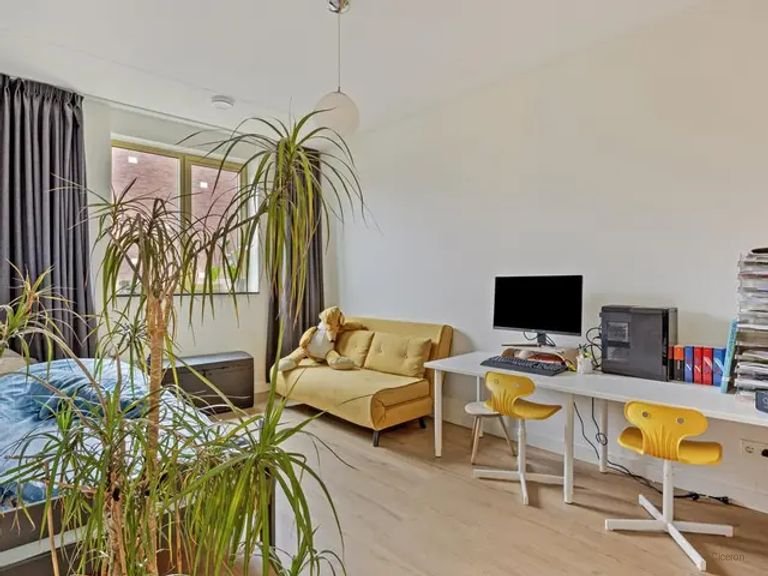 118 m² family home with 5 bedrooms - Image 10