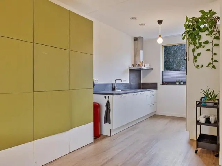 118 m² family home with 5 bedrooms - Image 5