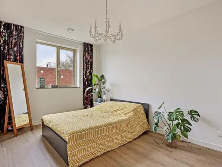 118 m² family home with 5 bedrooms - Image 15
