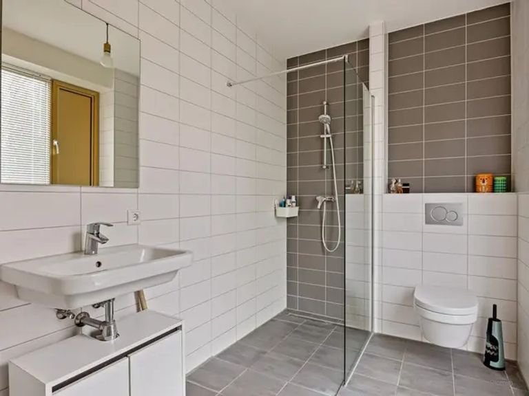 118 m² family home with 5 bedrooms - Image 12