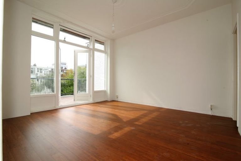 Renovated 4-bedroom family home in Bezuidenhout - Image 22